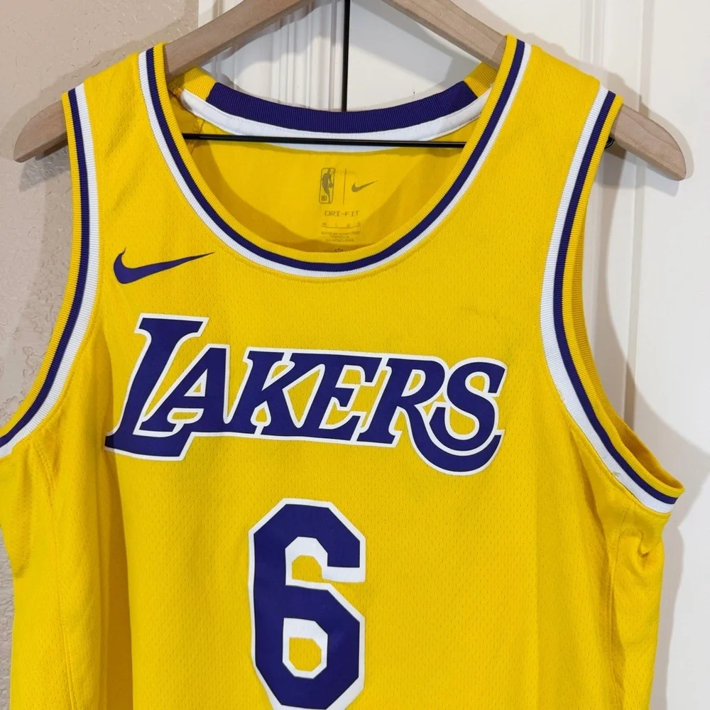 Nike NBA LeBron James Lakers Jersey Yellow Mens Large